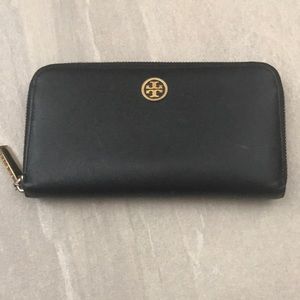 Tory Burch Robinson Saffiano leather wallet